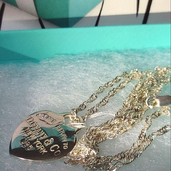 Tiffany & Co. Large Sterling Silver Heart Pendant - Picture 5 of 13